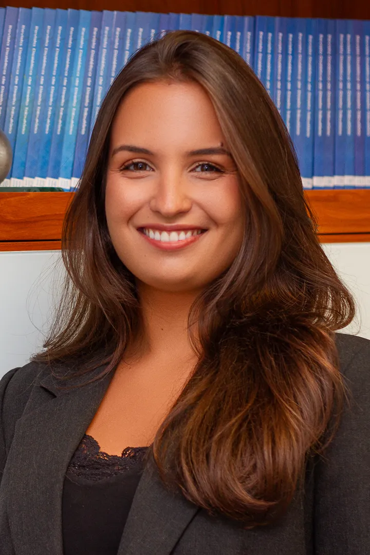 Bruna Cavalcanti Nogueira da Silva, advogada Andrês Abreu Advogados